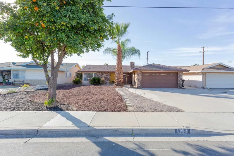 415 S Gilbert St, Hemet, CA 92543