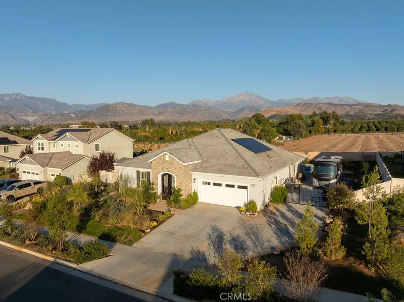 124 Jacinto Ranches Lane, Redlands, CA 92374