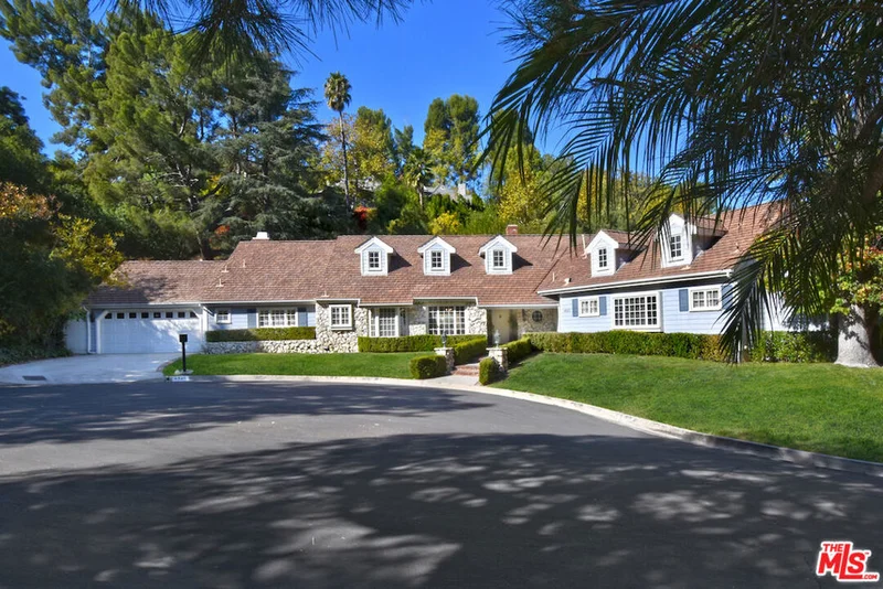 4525 Comber Avenue, Encino, CA 91316