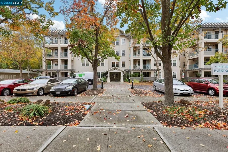 1860 Tice Creek Dr 1449, Walnut Creek, CA 94595