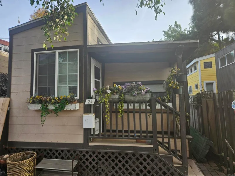 523 N Vulcan 24, Encinitas, CA 92024