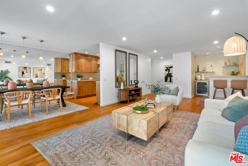 1121 N Olive Drive 213, West Hollywood, CA 90069