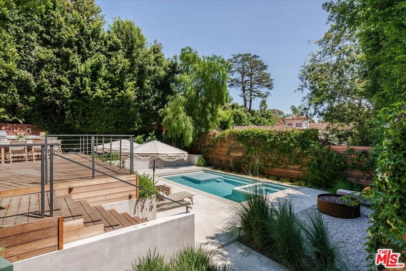 2308 Wayne Avenue, Los Angeles, CA 90027