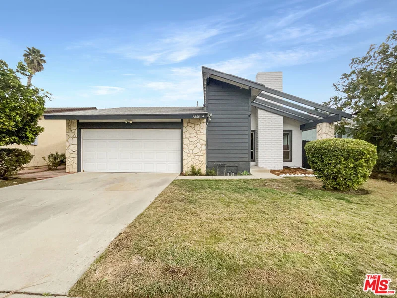 7808 Oso Avenue, Winnetka, CA 91306
