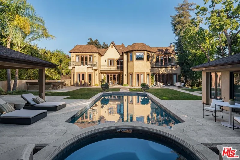 617 N Alpine Drive, Beverly Hills, CA 90210