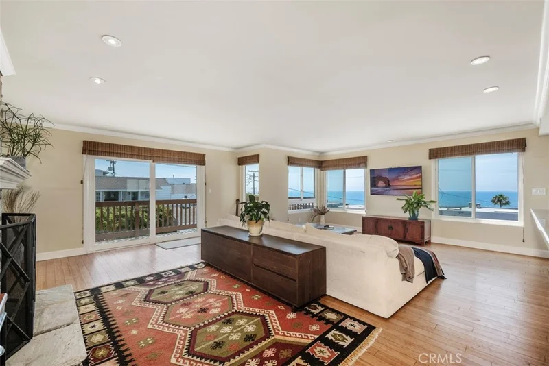 125 38th Street, Manhattan Beach, CA 90266