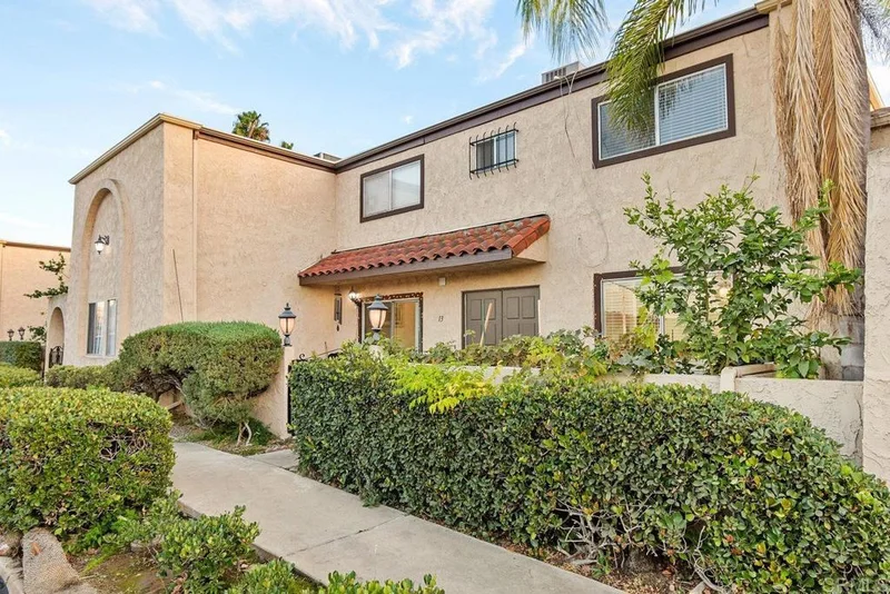 294 Chambers Street 13, El Cajon, CA 92020