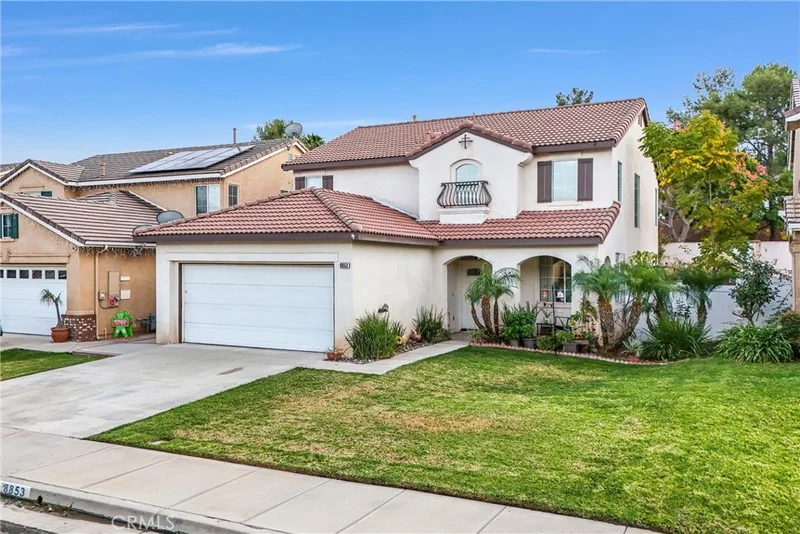 8853 Lemonwood Drive, Corona, CA 92883