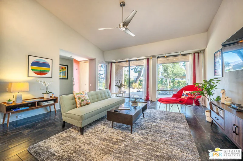 2561 N Whitewater Club Drive A, Palm Springs, CA 92262