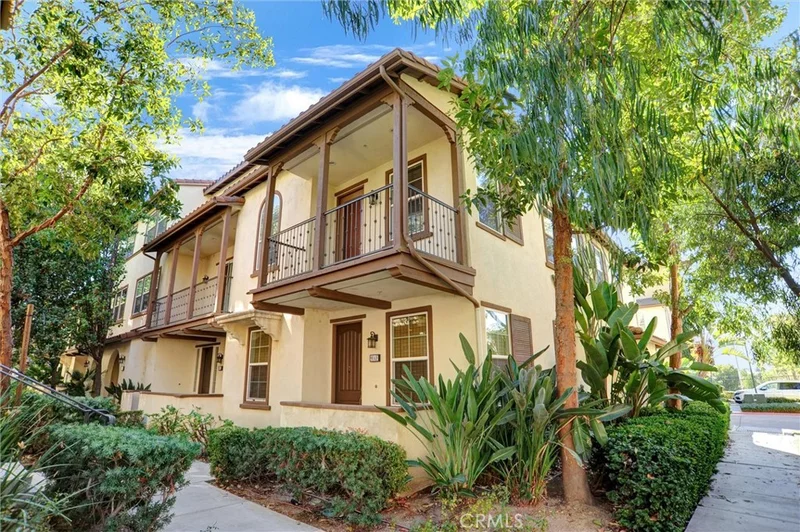 904 N Primrose Lane F, Azusa, CA 91702