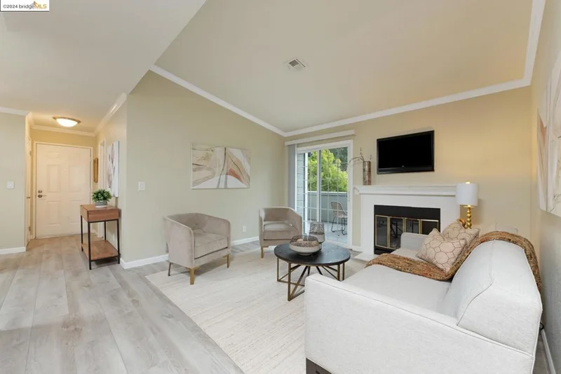 615 Canyon Oaks Dr F, Oakland, CA 94605