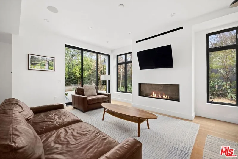 Photo 2 of 1037 21st Street