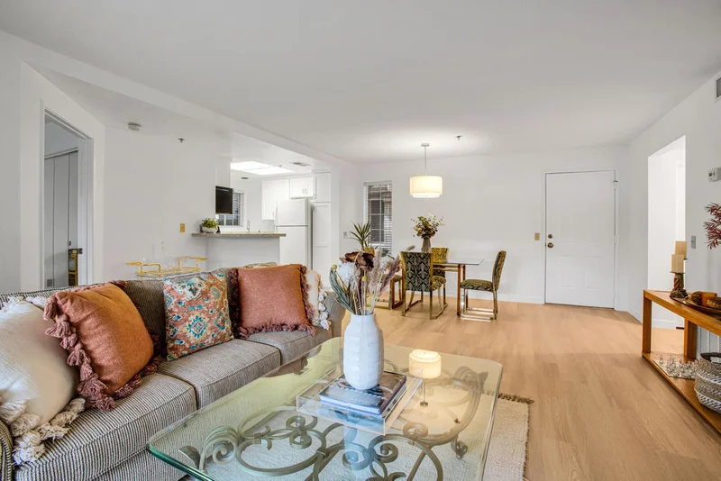 2700 Lawrence Crossley Road 23, Palm Springs, CA 92264
