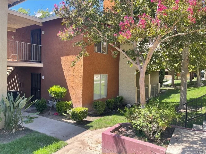 1025 N Tippecanoe Avenue 115, San Bernardino, CA 92410