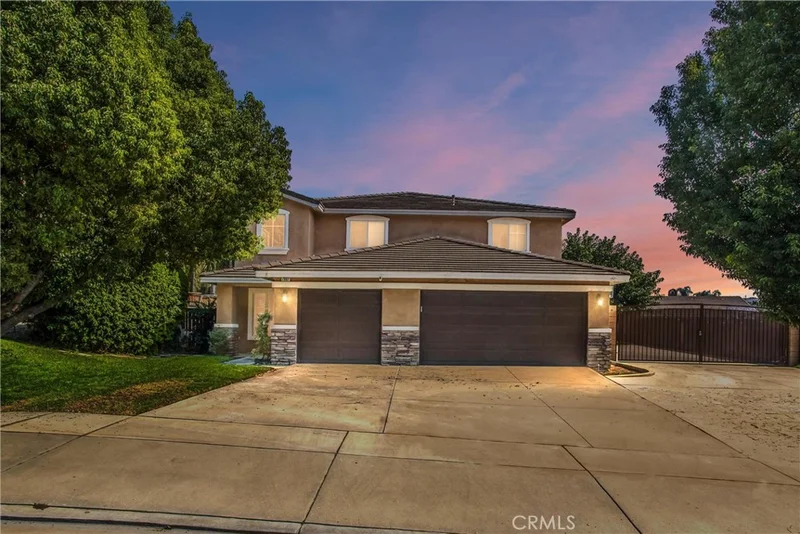 7807 Santa Angela Street, Highland, CA 92346