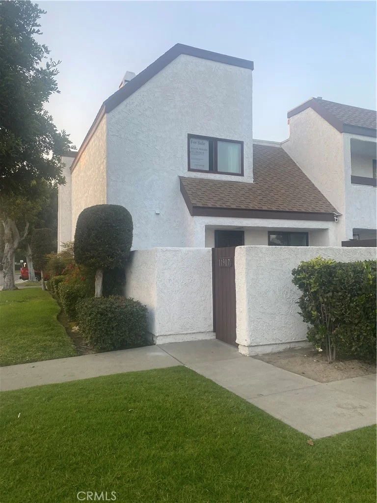 11907 Heritage Circle, Downey, CA 90241