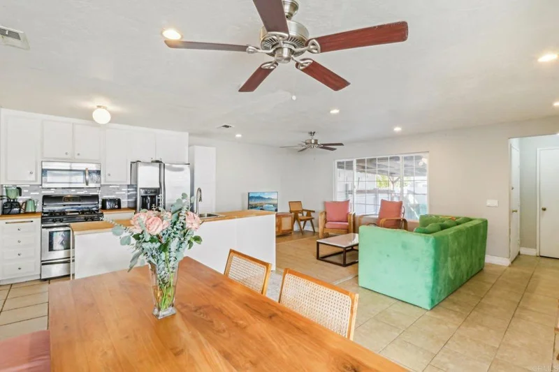 4123 Lake Boulevard, Oceanside, CA 92056