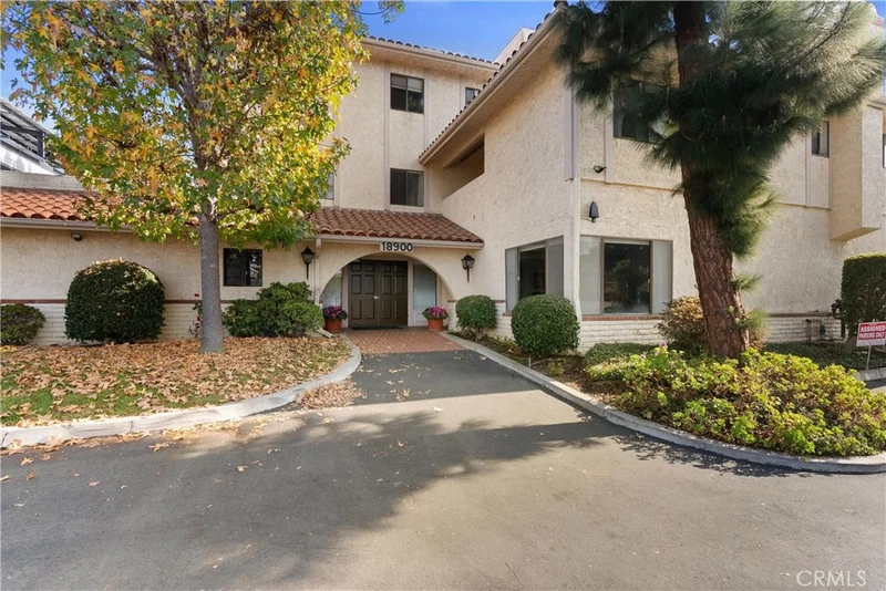 18900 Delaware St 107, Huntington Beach, CA 92648
