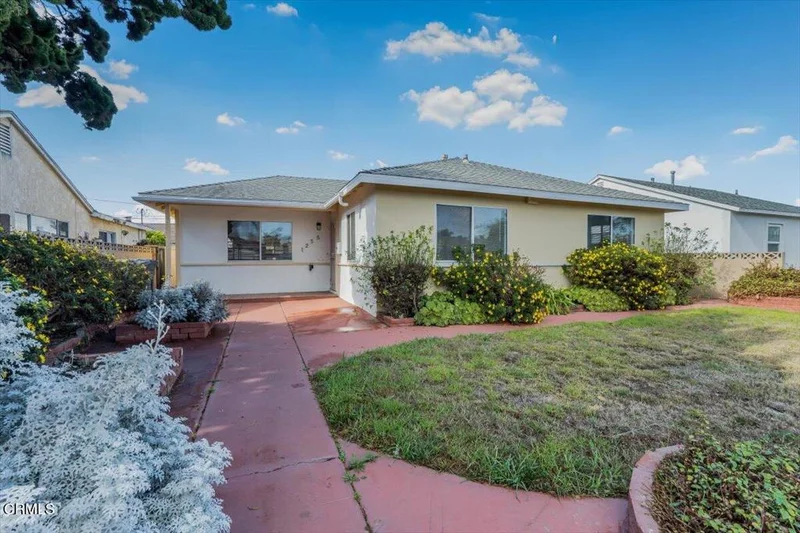 1255 S I Street, Oxnard, CA 93033