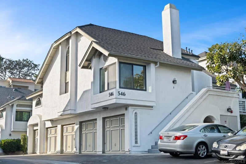 546 Via De La Valle J, Solana Beach, CA 92075