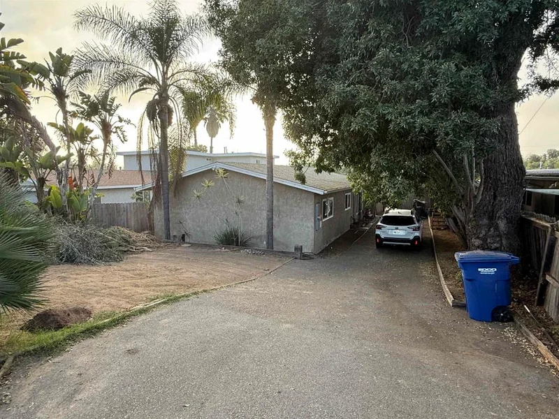 1010 Golden Road, Encinitas, CA 92024