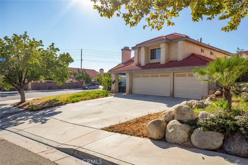 1036 Date Palm Drive, Palmdale, CA 93551