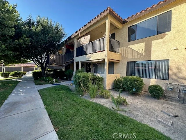 43131 Wall Street J, Hemet, CA 92544