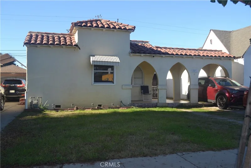 10031 San Anselmo Avenue, South Gate, CA 90280