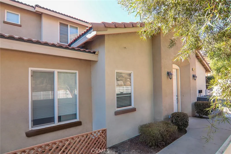 896 Poppyseed Way 105, Hemet, CA 92545