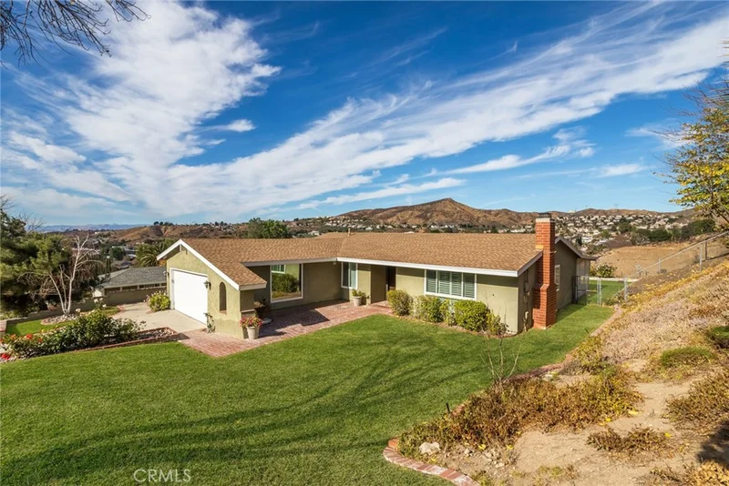 18711 Nadal Street, Canyon Country, CA 91351