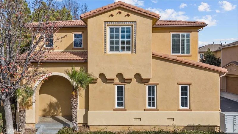 27258 Valderrama Drive, Valencia, CA 91381