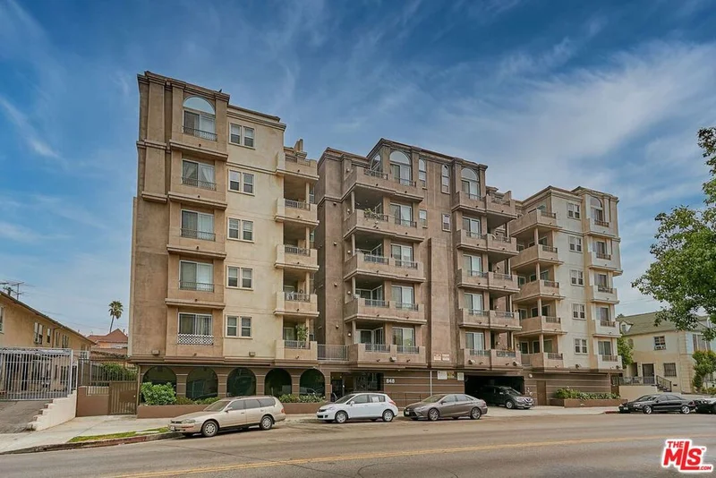 848 Irolo Street 402, Los Angeles, CA 90005