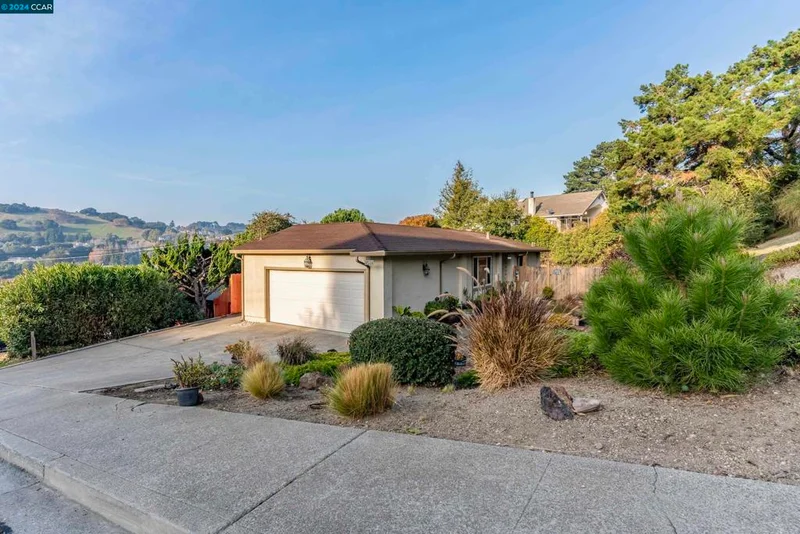 2528 Henry Avenue, Pinole, CA 94564