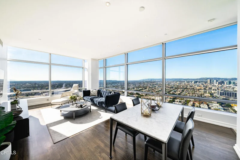 900 W Olympic Boulevard 35B, Los Angeles, CA 90015