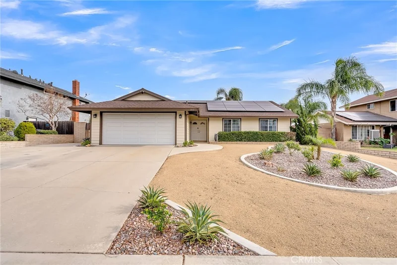 1013 Geronimo Avenue, Bloomington, CA 92316