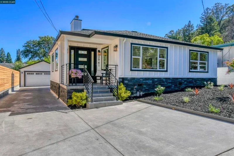 2941 Pine St, Napa, CA 94558