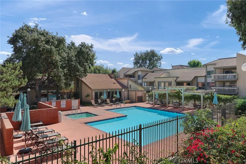 460 Arbor Lane Court 103, Thousand Oaks, CA 91360