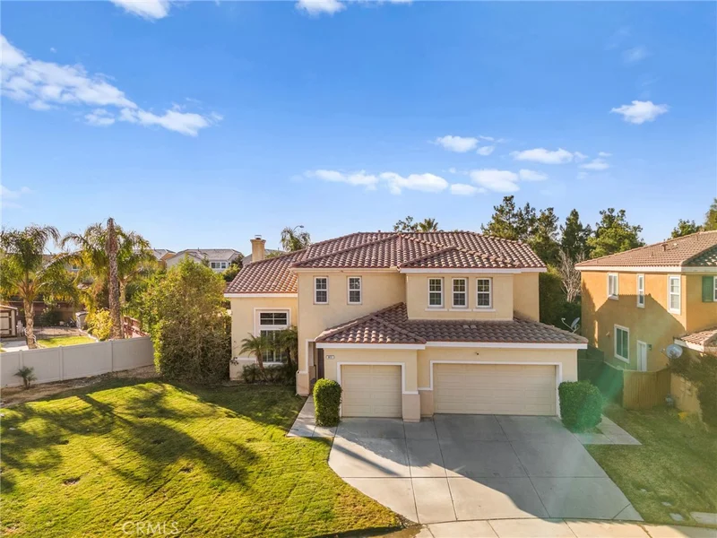 911 Del Sol Way, Beaumont, CA 92223