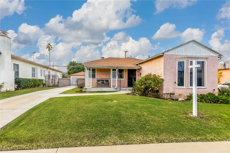 10217 S Van Ness Avenue, Inglewood, CA 90303