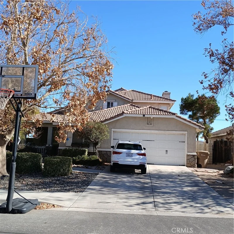 9065 Ventura Court, Hesperia, CA 92344