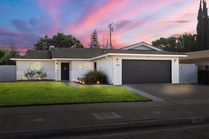 1126 E Trenton Avenue, Orange, CA 92867