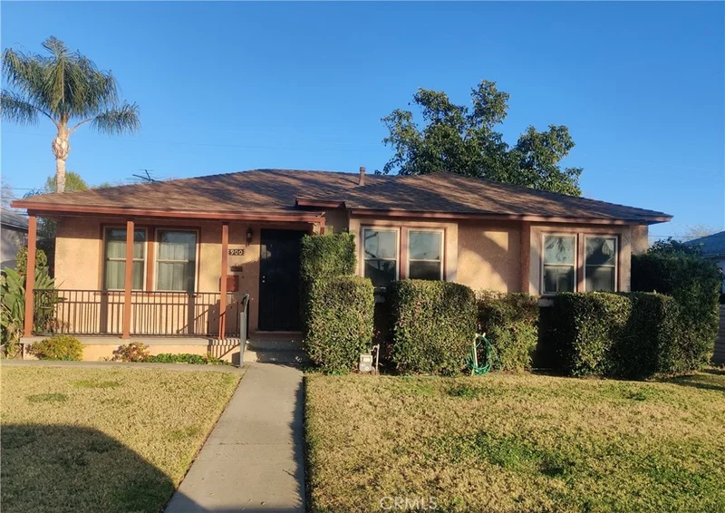 900 N 9th Avenue, Upland, CA 91786