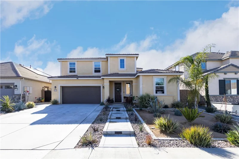 29827 Glacier Bay Drive, Menifee, CA 92585
