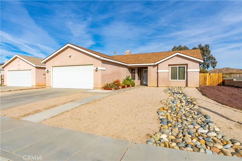 1133 Barrington Avenue, Rosamond, CA 93560