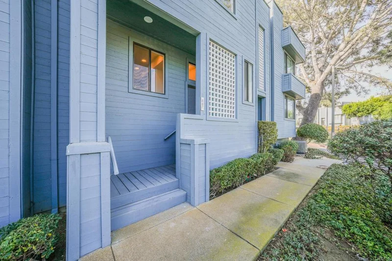 847 America Way, Del Mar, CA 92014