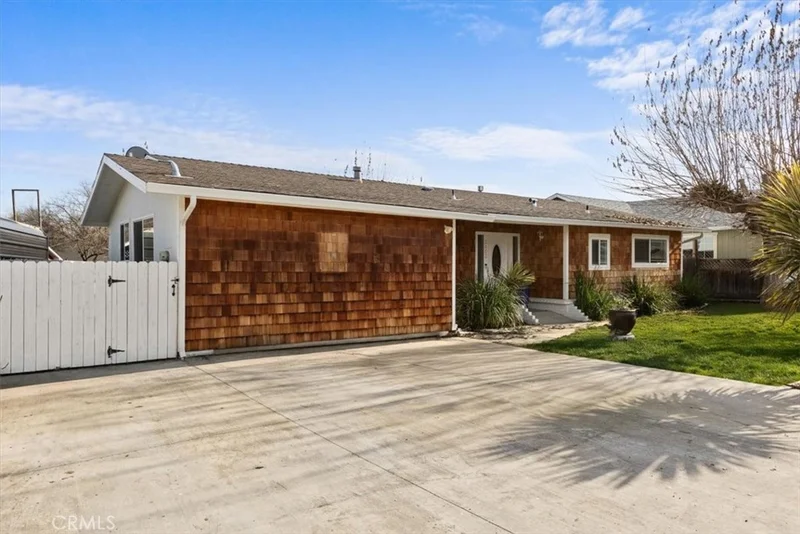 2602 Lagoon Drive, Lakeport, CA 95453