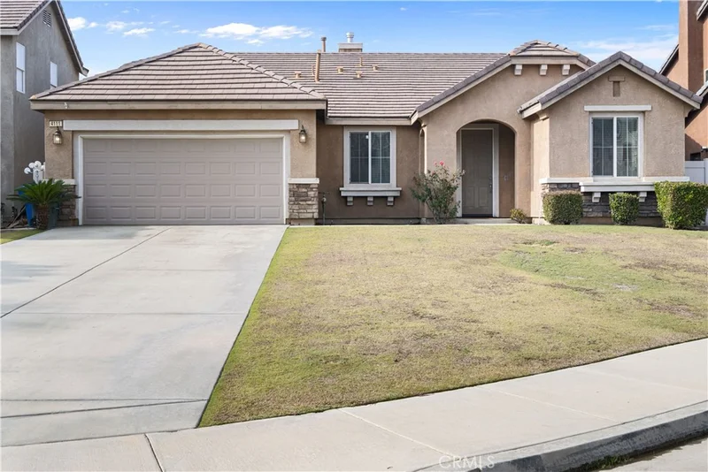4111 Windy Walk Court, Bakersfield, CA 93311