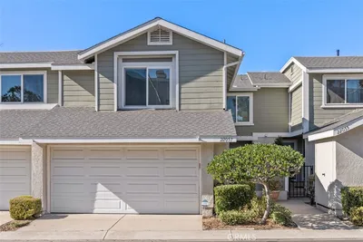 22057 Newbridge Drive 5, Lake Forest, CA 92630
