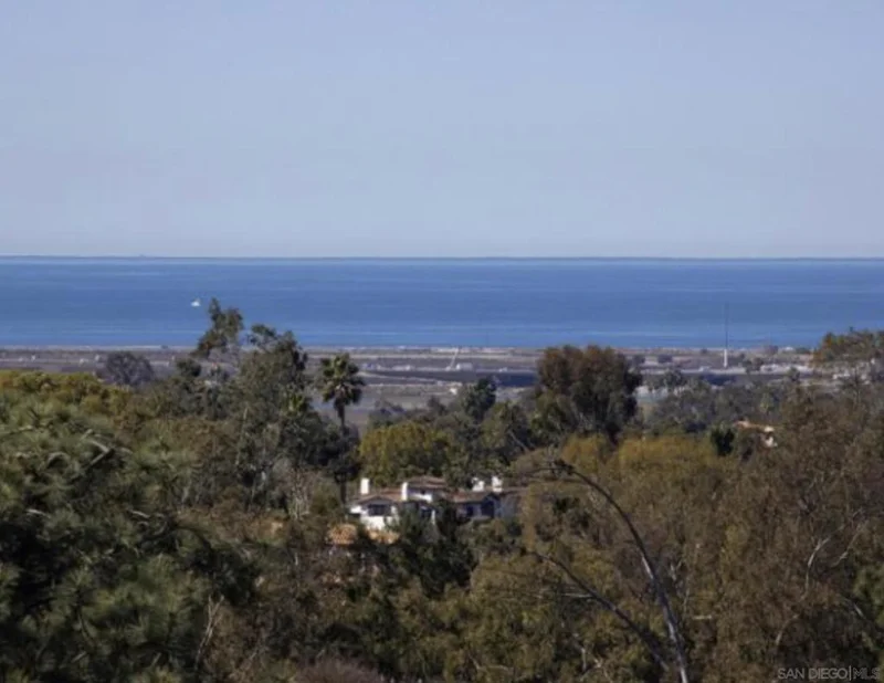 5561 Avenida Maravillas, Rancho Santa Fe, CA 92067