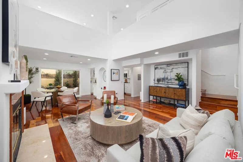1043 11th Street 2, Santa Monica, CA 90403